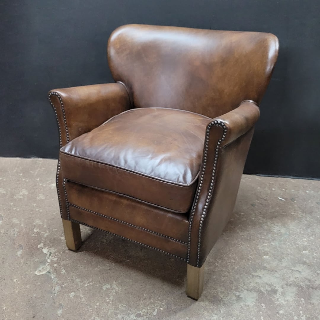 Upholstered Sofas & Chairs Englishman's Fine Furnishings